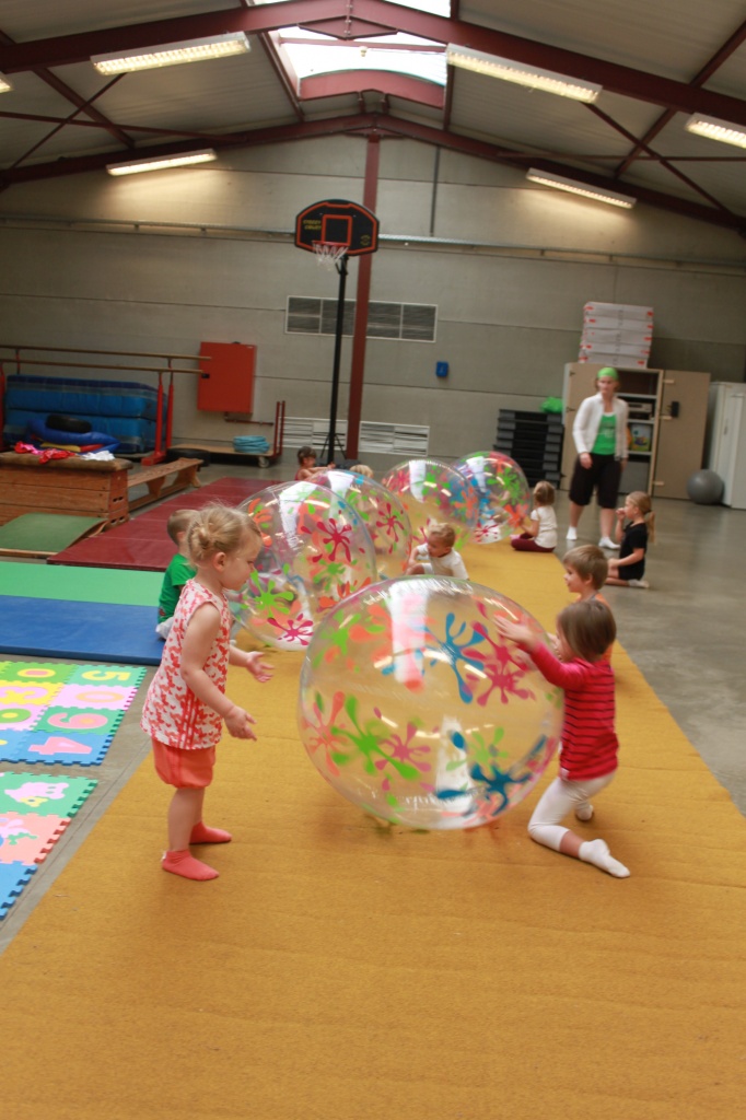 BABYCHILDMOVE 10-2011 030