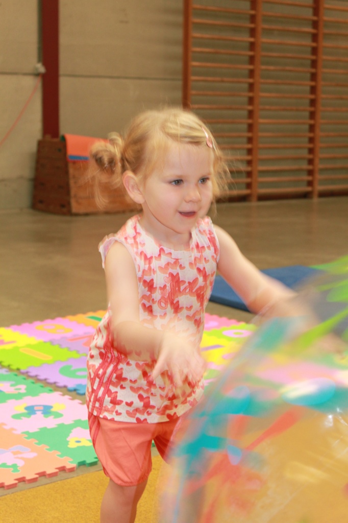 BABYCHILDMOVE 10-2011 031